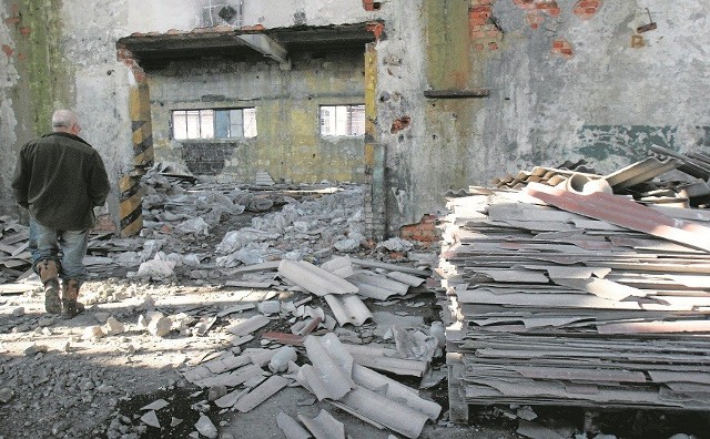 Azbest w Ostrowie: Lada moment odwiedzą nas kontrolerzy