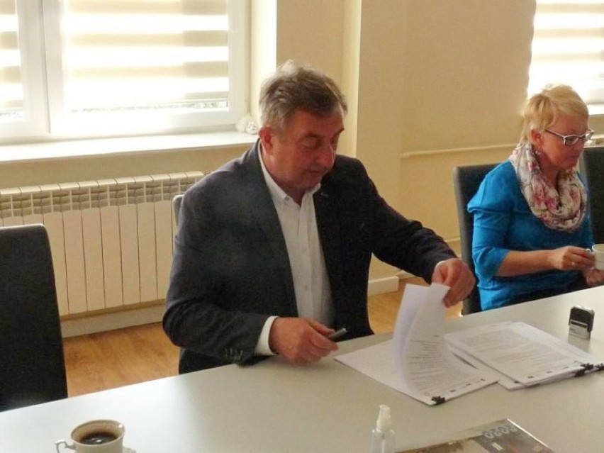 Historyczna chwila w gminie Biała. Umowa na budowę oczyszczalni podpisana FOTO