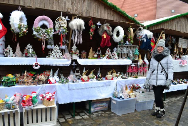 Jarmark Bożonarodzeniowy w Lewinie Brzeskim.