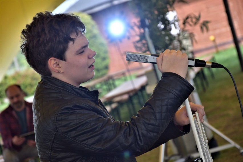 Darmowy wstęp dla dzieci z niepełnosprawnością do Zoo Borysew k. Poddębic. Niezwykły epilog wzruszającego koncertu Magdy Beredy ZDJĘCIA FILM