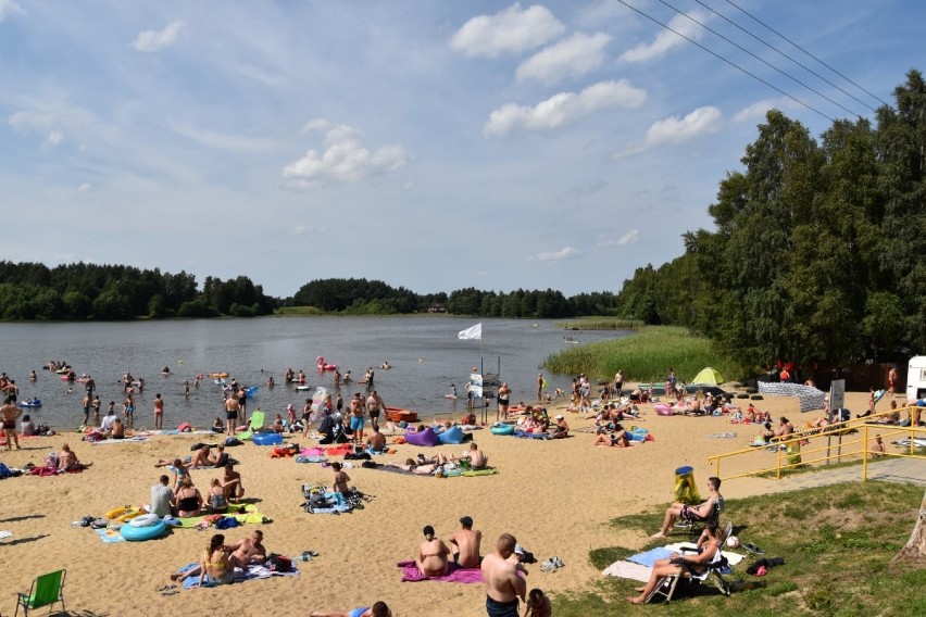 Plażowanie w powiecie wejherowskim. Kąpielisko strzeżone w Kamieniu| ZDJĘCIA