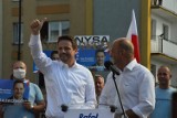 Rafał Trzaskowski odwiedził Nysę. Na spotkanie przyszły tłumy. Niektórym puściły nerwy