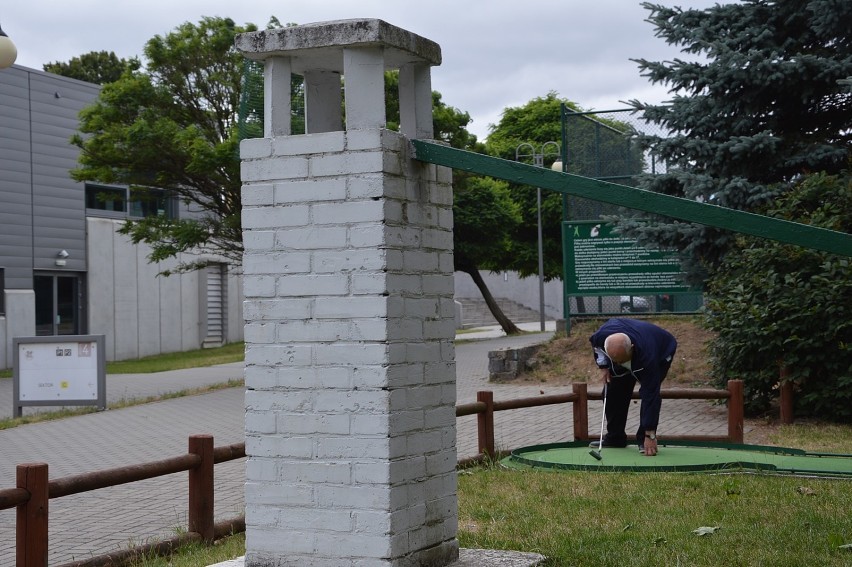 Kolejna edycja Deblowych oraz Indywidualnych Mistrzostw Kwidzyna w minigolfa. Na deser minigolf-cross