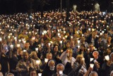 Nabożeństwo ze świecami na Górze św. Anny. Zobacz zdjęcia z uroczystości Podwyższenia Krzyża