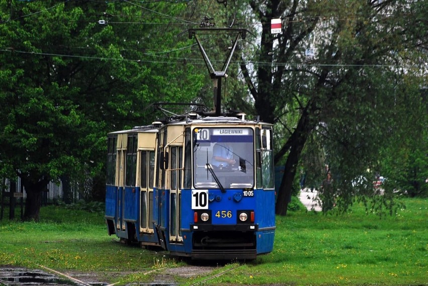 Mija 48 lat od wprowadzenia tramwajów 105N "Akwarium". To kawał historii Krakowa