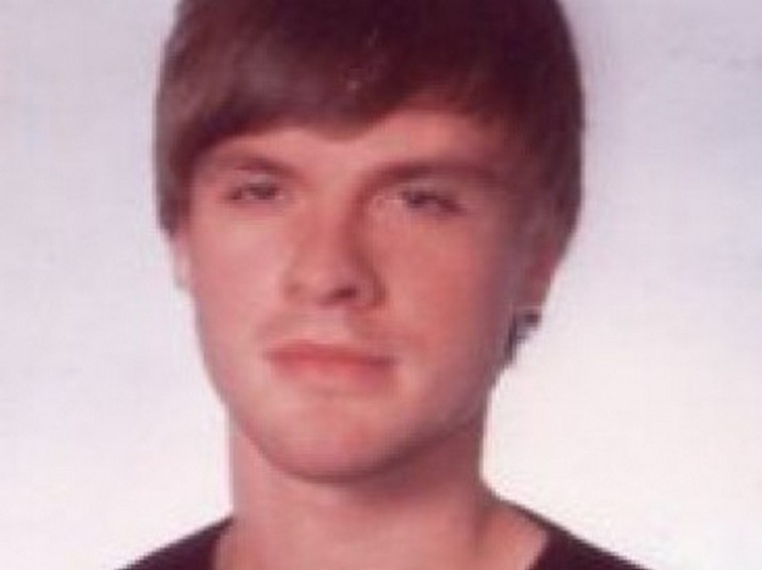 24-letni Piotrek wyjechał 16 sierpnia 2011 rano z Polic do...