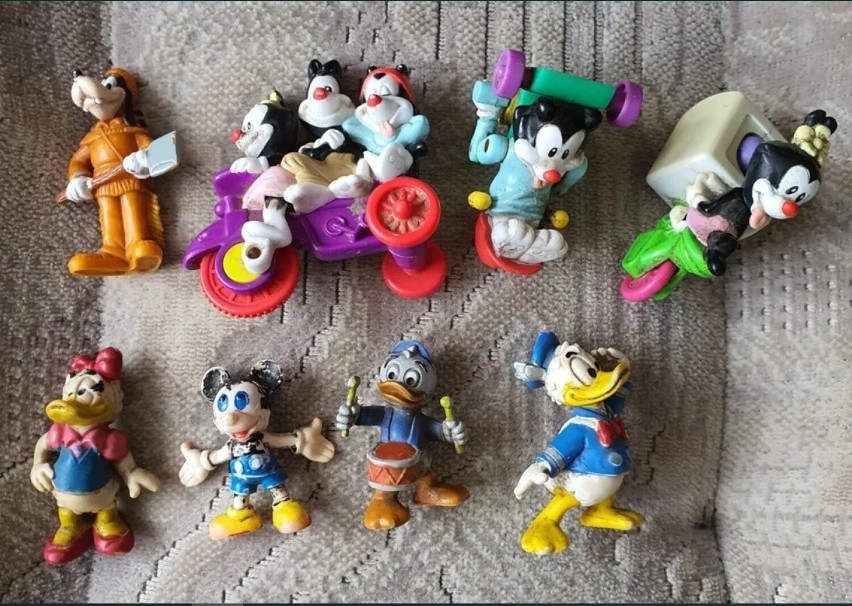Opis: Disney, Kaczor Donald, figurki PRL, myszka Miki i inne...