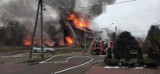 Olbrzymi pożar w Białymstoku. Płonącą halę sportową gasiło 40 strażaków!