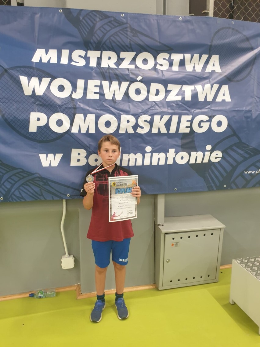 Dziewięć medali dla badmintonistów z Bytowa podczas Mistrzostw Województwa Pomorskiego w Gdańsku