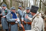 Wigilia w okopach Twierdzy Przemyśl. Rekonstruktorzy odegrali sceny sprzed 110 lat [ZDJĘCIA, WIDEO]