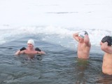 Morsowanie w Kraśniku to już zimowa tradycja! Kraśnicki Klub Morsów spotyka się od wielu lat. Zobacz archiwalne zdjęcia