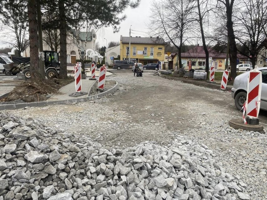 Zrujnowany parking na osiedlu Kopernika w Wadowicach zmienia...