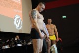 Gala MMA w Łasku. Krzysztof Białkowski kontra Patryk Buczko [wideo]