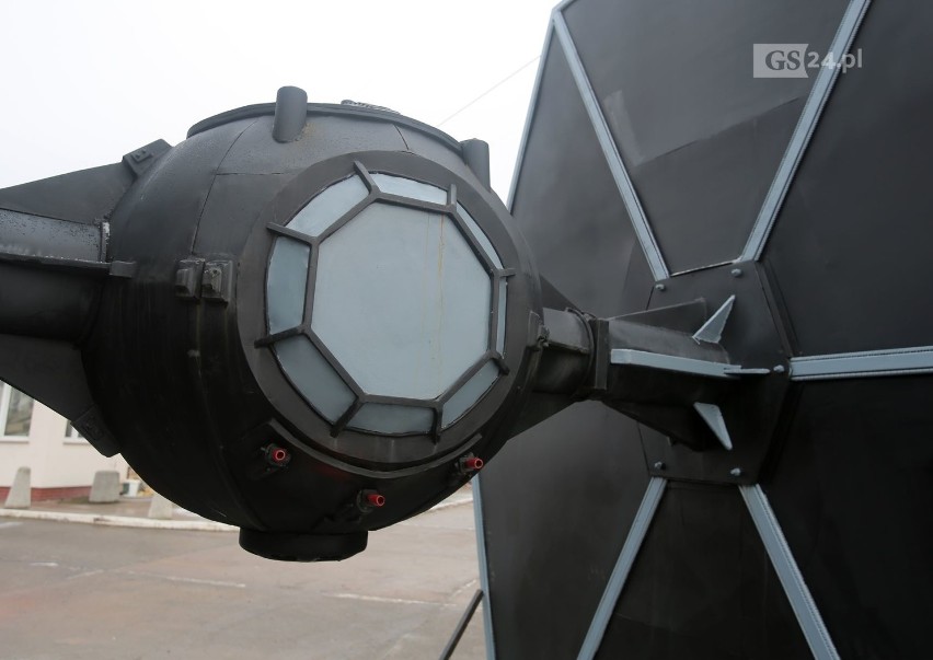 Dla fanów Star Wars. TIE fighter stanął w Przecławiu. Zobacz ZDJĘCIA