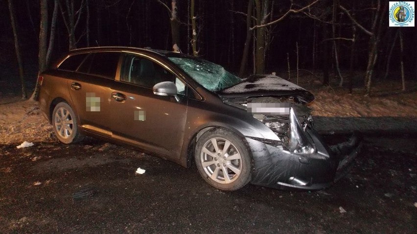 Powiat ostrowski: Siedem osób poszkodowanych w wypadku koło Antonina [ZDJĘCIA]