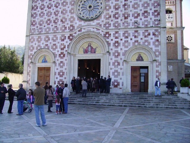 Od czterech wieków w sanktuarium Świętego Wizerunku w Manoppello jest pełne pielgrzymów.