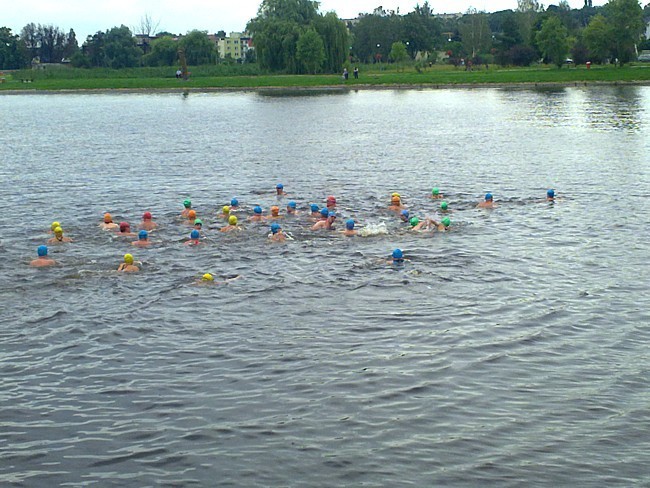 Pływacki maraton w Rawie Mazowieckiej 2013