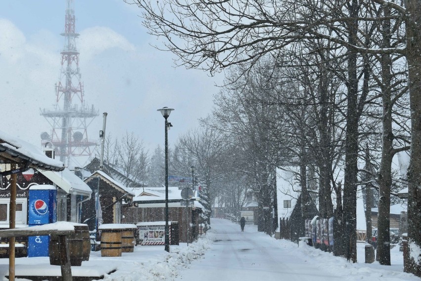 Koronawirus Zakopane. Gubałówka opustoszała, świeci totalnymi pustkami