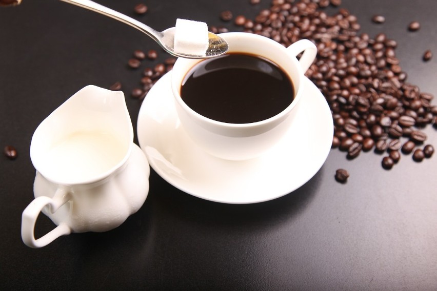 Dla miłośniczek czarnego napoju - paczka wyśmienitej kawy...