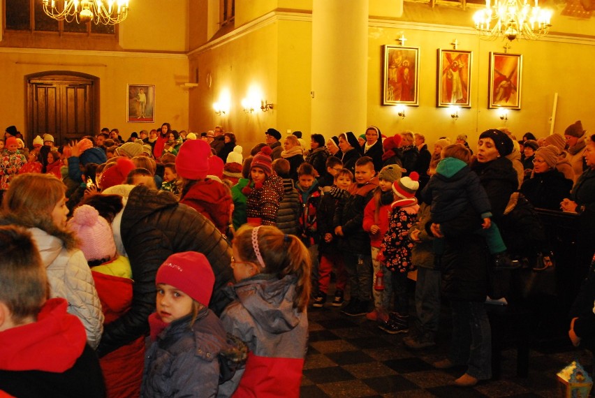 Ruda Śląska: Roraty w parafii Ścięcia Jana Chrzciciela