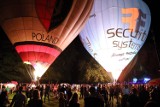 Nocny pokaz podczas zawodów balonowych w Nałęczowie. Zobacz te niesamowite zdjęcia