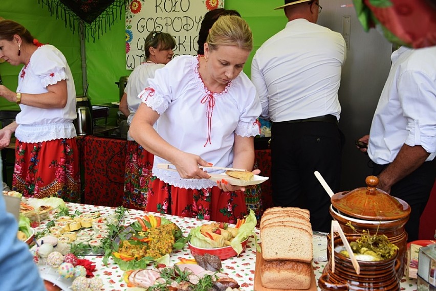 Góra Puławska. Trwa Święto Truskawki