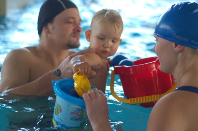 Rodzice nie muszą się obawiać - od czerwca 2011 roku bocheńska pływalnia ma certyfikat WOPR i PSPN
