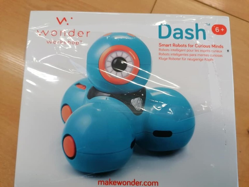 Pleszew. Robot Dash przyjechał do Dwójki. Do czego służy?