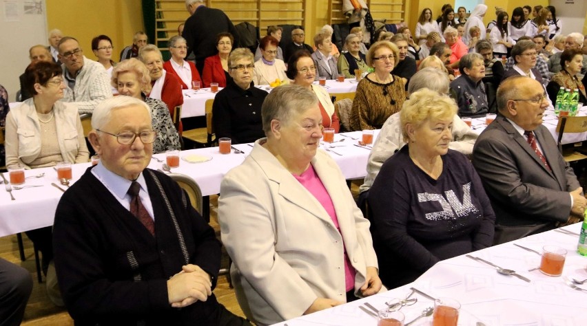 Nowy Sącz. Niepełnosprawni przełamali się opłatkiem