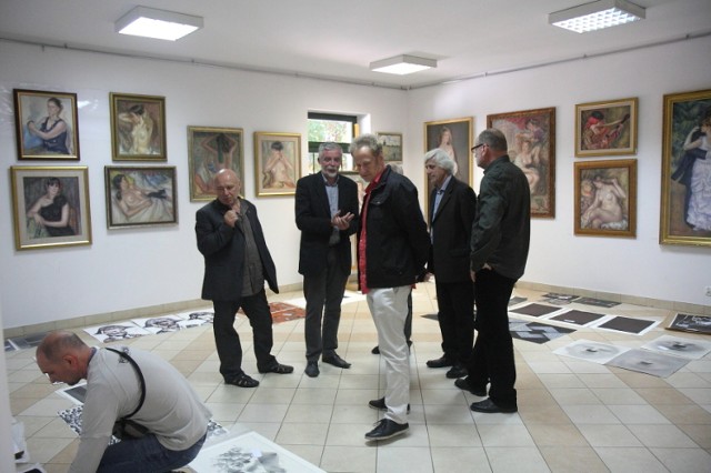 Jury Międzynarodowego Konkursu na Rysunek im. Michała Elwiro Andriollego w Nałęczowie przyznało nagrody i wyróżnienia w tegorocznej edycji