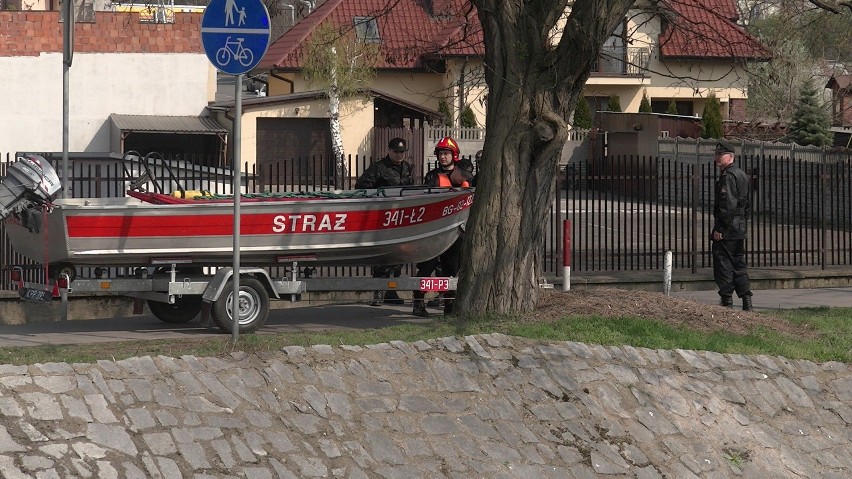 Straż pożarna w Kaliszu szuka mężczyzny, który miał skoczyć...