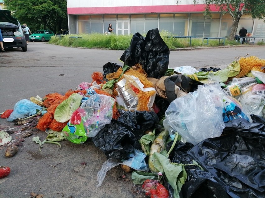 Śmieci na Podzamcza w Wałbrzychu