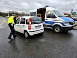 Wypadki, kolizje i nietrzeźwi kierowcy zatrzymani w świąteczno-noworocznym czasie w Piotrkowie i powiecie