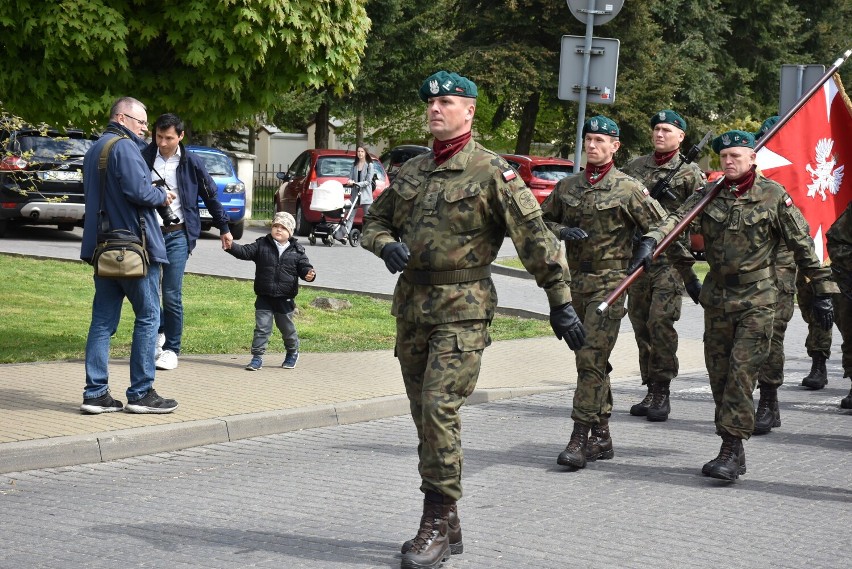 Było barwnie i patriotycznie. Tak obchodzono Święto Konstytucji 3 Maja we Włodawie.  Zobacz zdjęcia
