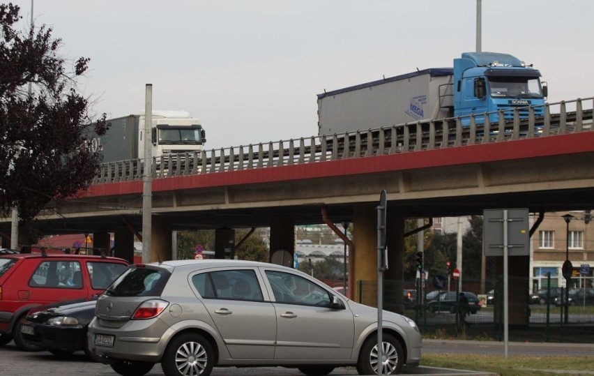 Gdynia: Samorządowcy chcą wprowadzić ograniczenia dla ruchu ciężarówek w centrum. Będzie zakaz?