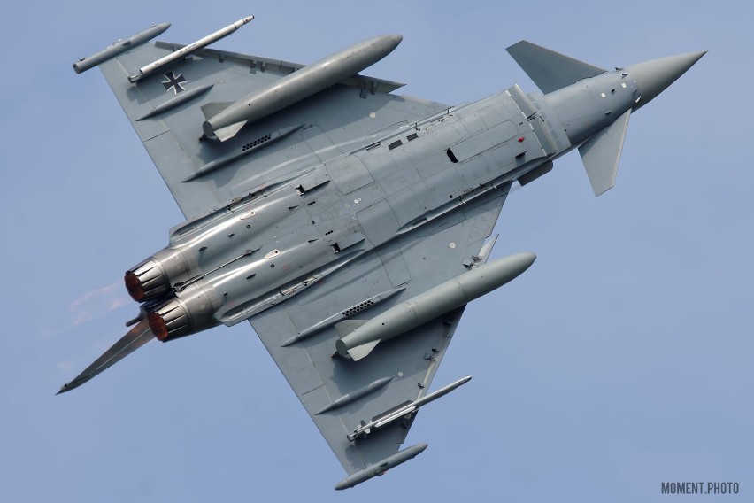 Malbork. Niemieccy piloci na Eurofighterach z krótką wizytą w 22 BLT. Na dłużej zagoszczą MiGi-29 z Mińska Mazowieckiego
