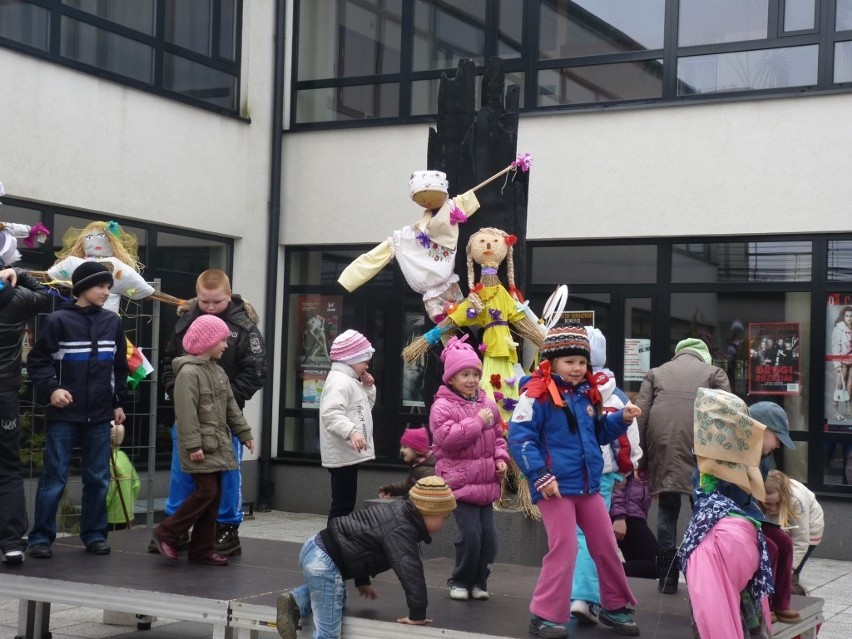 Wiosenna Parada Młodzików: School Parada w Parku Świętojańskim [ZDJĘCIA]