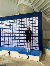 Alicja Nogaj po dwóch latach wróciła na podium mistrzostw Polski. Utalentowana pływaczka zajęła trzecie miejsce na 50 metrów stylem dowolnym