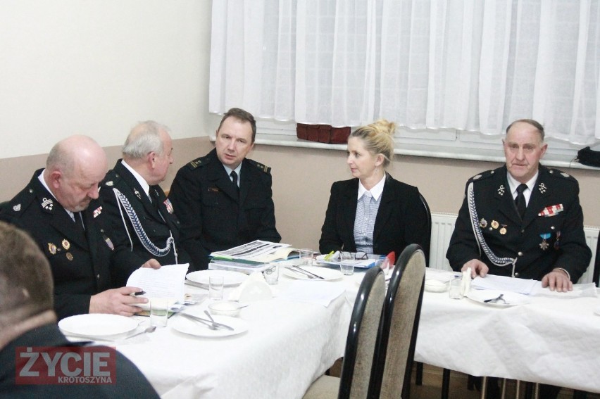 Zebranie sprawozdawcze Ochotniczej Straży Pożarnej w Roszkach [ZDJĘCIA]         