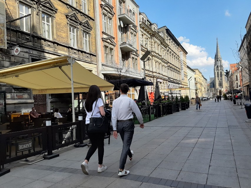 Letnie ogródki na Mariackiej w Katowicach