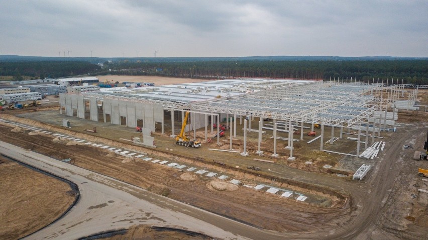 Fabryka Tesli Gigafactory 4 powstaje w gminie Grünheide pod...