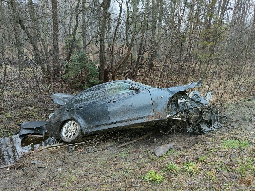 Wypadek na DK 91 w Bobrach (gm. Radomsko). Nie żyje jedna osoba. AKTUALIZACJA