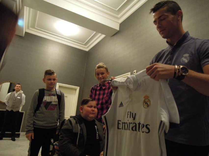 Spotkanie chorego Oliwiera z piłkarzami Realu Madryt