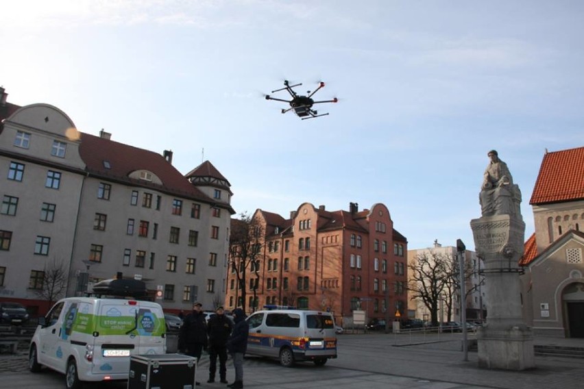 Ruda Śląska: Dron sprawdził jakość powietrza w Nowym Bytomiu