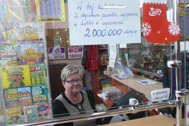 To Grażyna Adamska w kolekturze na Niebrowie sprzedała 2 stycznia szczęśliwy los wart 2 mln zł