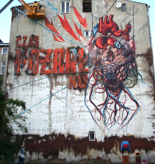 Mural przy Wólczańskiej 109 w Łodzi. autor: Lump