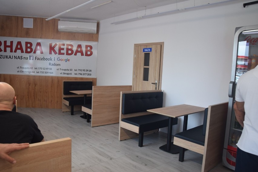 Oficjalne otwarcie kolejnego lokalu Marhaba Kebab za nami. Na miejscu pojawili się pierwsi goście. Zobacz zdjęcia lokalu 