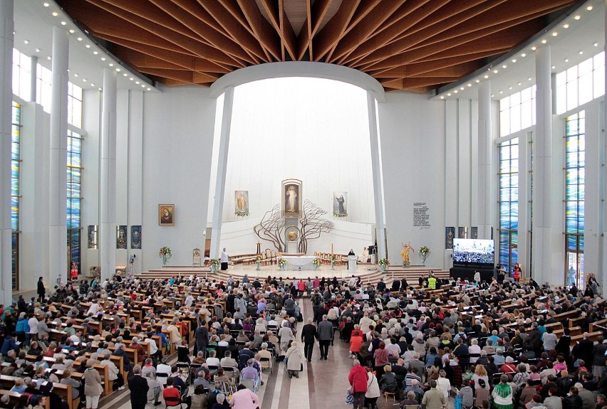 Zobacz więcej zdjęć:
Kanonizacja Jana Pawła II. Koncert w...