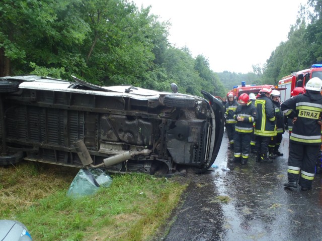 Wypadek na trasie Trzebiatów - Kołobrzeg - ZDJĘCIA