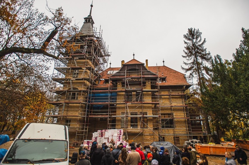 W dawnej willi Jünckego przy ul. Goyki powstaje siedziba Art...